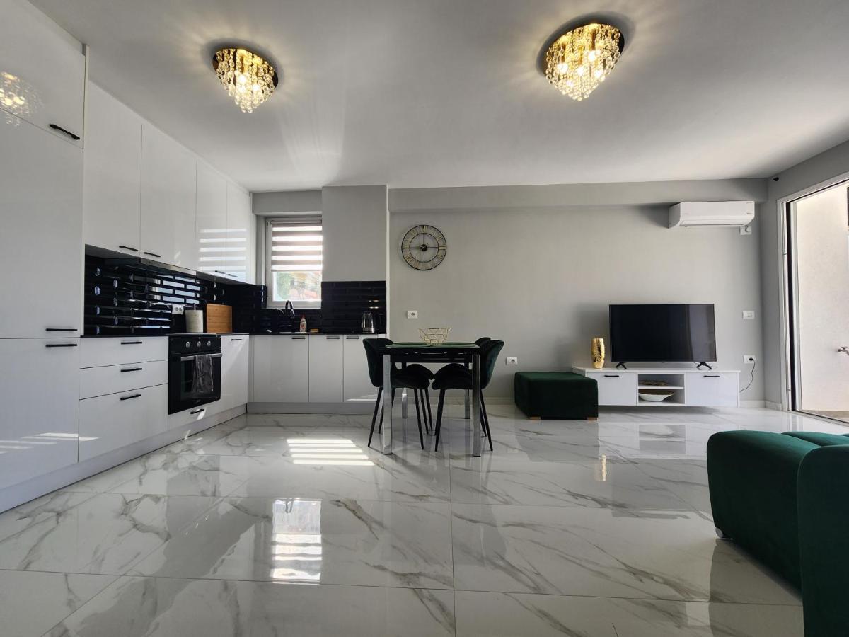 Amazing Sea View Apartment Саранда Экстерьер фото